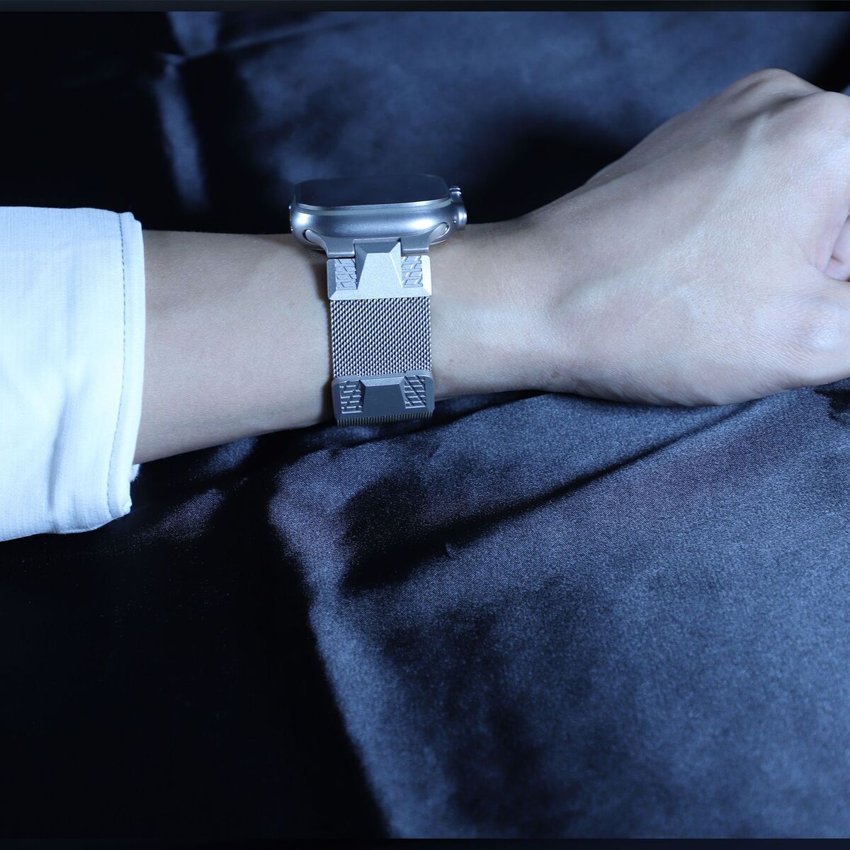 Mecha Stainless  Steel Milanese Loop Band For Apple Watch