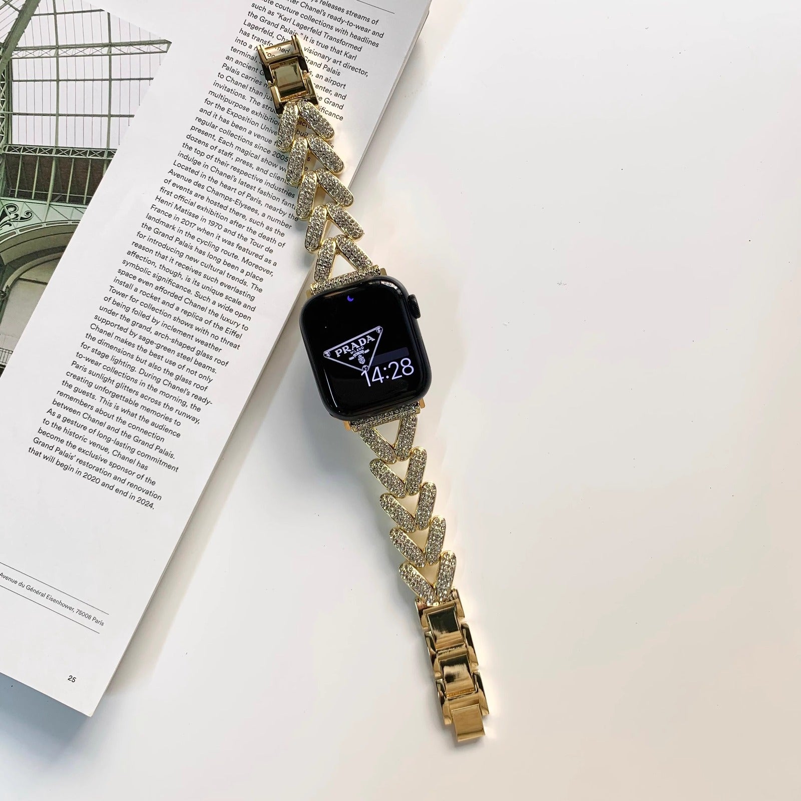 Heart-Shaped Link Bracelet for Apple Watch